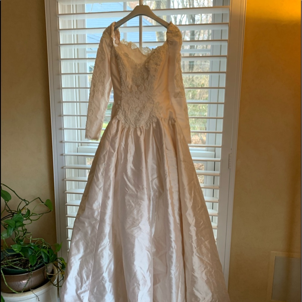 Vintage Ultimate Bride Wedding dress
